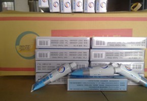 本產(chǎn)品是由潤(rùn)滑油基礎(chǔ)油經(jīng)精餾、稠化并加入適量的添加劑，再經(jīng)后處理后制得。本產(chǎn)品主要用作真空系統(tǒng)的活動(dòng)部分和可拆卸部分的密封和潤(rùn)滑。1、2、3號(hào)適用于30℃條件下使用，4號(hào)最高使用溫度可達(dá)120℃，可用